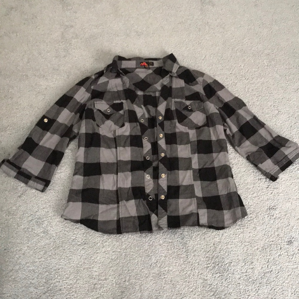 Forever 21 grey & black plaid shirt sz m